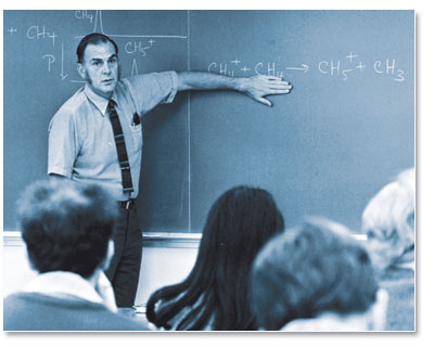 Sherwood Rowland teaching a chemistry class, December 1973.