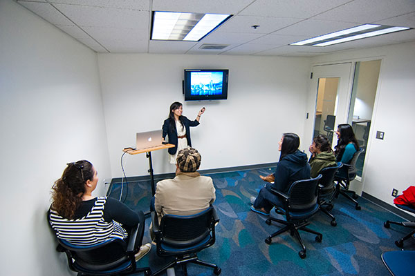 Science Library Presentation Studio